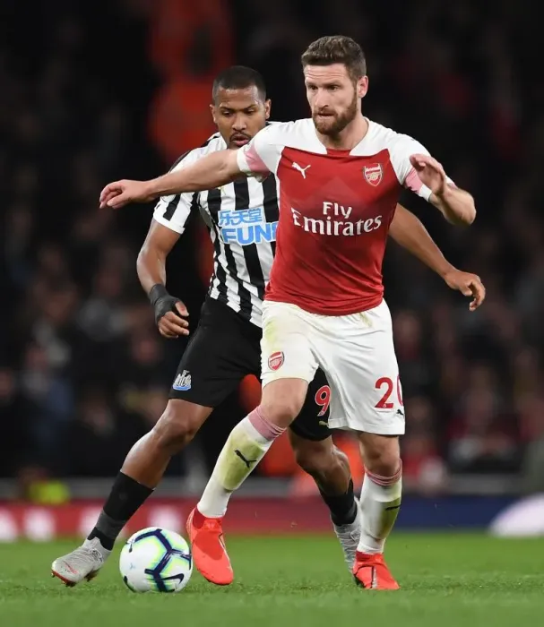 Framed Print : Mustafi's Powerful Showdown: Arsenal Defender Overpowers Rondon in Intense Clash (Arsenal vs Newcastle United, Premier League 2018-19) Framed Print : Mustafi's Powerful Showdown: Arsenal Defender Overpowers Rondon in Intense Clash (Arsenal vs Newcastle United, Premier League 2018-19)