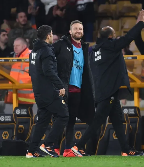 Framed Print : Mustafi's Reaction: Arsenal's Disappointment at Wolverhampton (2018-19) Framed Print : Mustafi's Reaction: Arsenal's Disappointment at Wolverhampton (2018-19)