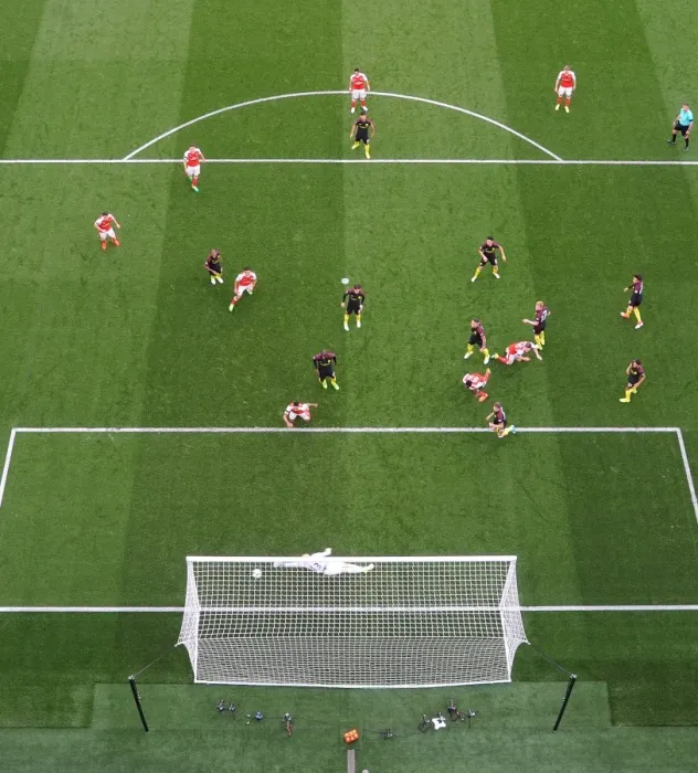 Framed Print : Mustafi's Strike: Arsenal's Equalizer Against Manchester City (2016-17) Framed Print : Mustafi's Strike: Arsenal's Equalizer Against Manchester City (2016-17)