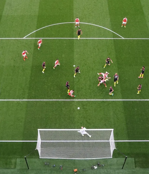 Framed Print : Mustafi's Strike: Arsenal's Equalizer Against Manchester City (2016-17)