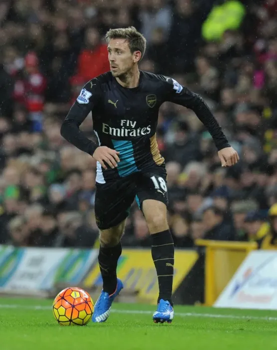 Framed Print : Nacho Monreal in Action: Arsenal vs. Norwich City, Premier League 2015-16