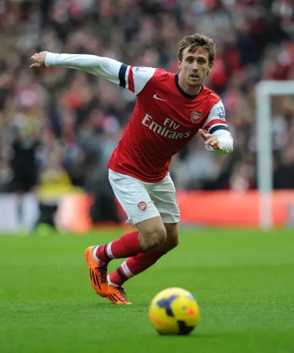 Framed Print : Nacho Monreal in Action: Arsenal vs. Manchester City, Premier League 2013-14 Framed Print : Nacho Monreal in Action: Arsenal vs. Manchester City, Premier League 2013-14