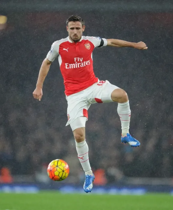 Framed Print : Nacho Monreal in Action: Arsenal vs Everton, Premier League 2015 / 16 Framed Print : Nacho Monreal in Action: Arsenal vs Everton, Premier League 2015 / 16