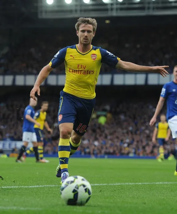 Framed Print : Nacho Monreal in Action: Everton vs. Arsenal, Premier League 2014 / 15