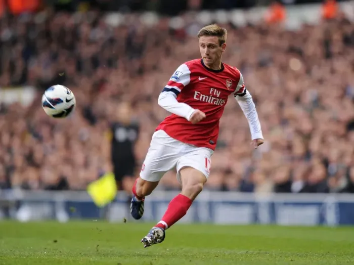 Framed Print : Nacho Monreal in Action: Tottenham Hotspur vs Arsenal, Premier League 2012-13 Framed Print : Nacho Monreal in Action: Tottenham Hotspur vs Arsenal, Premier League 2012-13
