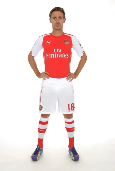 Framed Print : Nacho Monreal at Arsenal: 2014-15 Team Photocall Framed Print : Nacho Monreal at Arsenal: 2014-15 Team Photocall