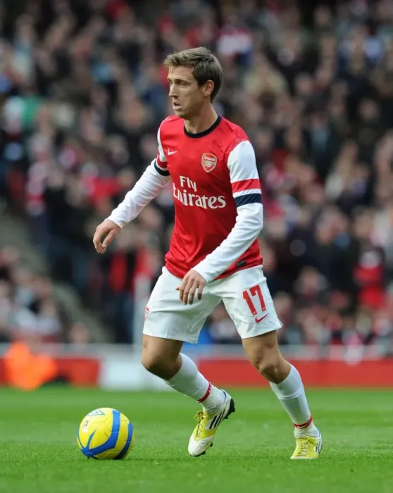 Framed Print : Nacho Monreal: Arsenal's Unyielding Defender in FA Cup Victory over Blackburn Rovers