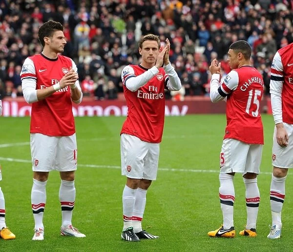 Nacho Monreal Claps for Arsenal Fans: Arsenal vs Stoke City, Premier League 2012-13