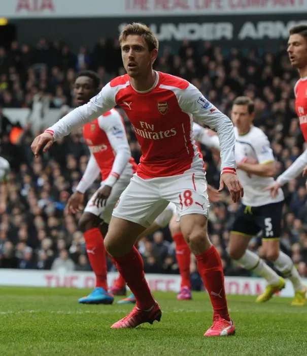 Framed Print : Nacho Monreal Focuses in Arsenal's Battle at White Hart Lane (Tottenham Hotspur vs Arsenal, Premier League 2014-15)