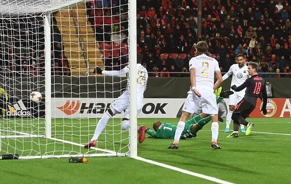 Nacho Monreal Scores the Winning Goal: Arsenal Triumphs in Europa League against Ostersunds FK