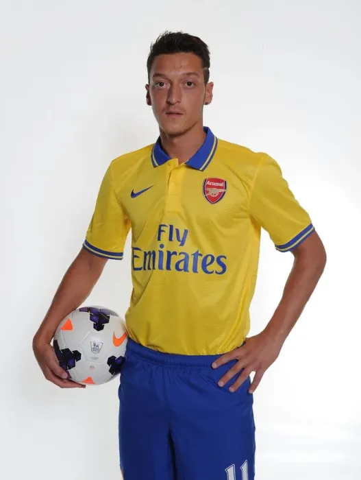 Framed Print : New Signing Mesut Ozil at Arsenal's Munich Photo Shoot Framed Print : New Signing Mesut Ozil at Arsenal's Munich Photo Shoot