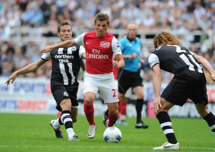Framed Print : Newcastle United v Arsenal - Premier League Framed Print : Newcastle United v Arsenal - Premier League