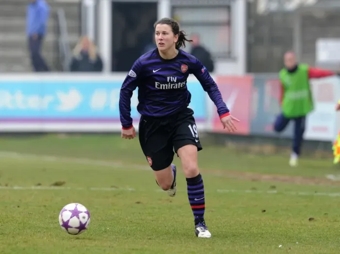 Framed Print : Niamh Fahey (Arsenal Ladies). Arsenal Ladies 3: 1 ASD Torres. Womens UEFA Cup. 1  /  4 Final, 1st Leg