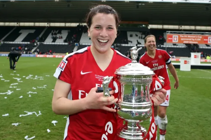 Framed Print : Niamh Fahey's Triumph: Arsenal Ladies Clinch FA Cup with 2:1 Victory over Sunderland WFC