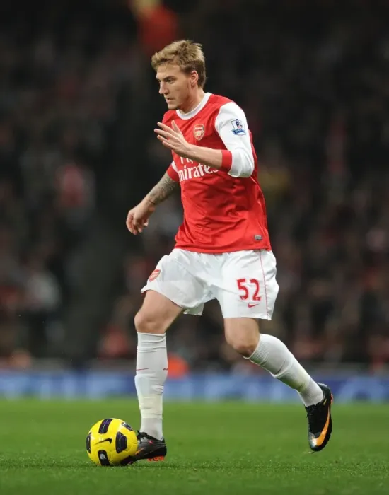 Framed Print : Nicklas Bendtner (Arsenal). Arsenal 0: 0 Manchester City, Barclays Premier League