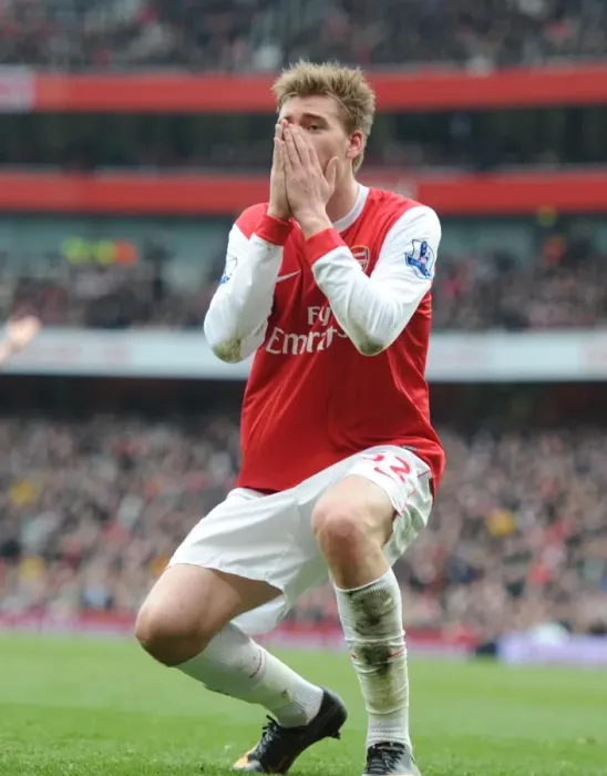 Framed Print : Nicklas Bendtner (Arsenal). Arsenal 0: 0 Sunderland, Barclays Premier League