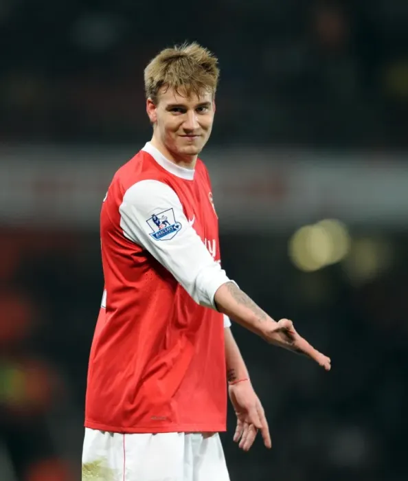 Framed Print : Nicklas Bendtner (Arsenal). Arsenal 2: 1 Everton. Barclays Premier League Framed Print : Nicklas Bendtner (Arsenal). Arsenal 2: 1 Everton. Barclays Premier League