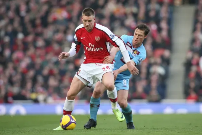 Framed Print : Nicklas Bendtner (Arsenal) Scott Parker (West Ham United)