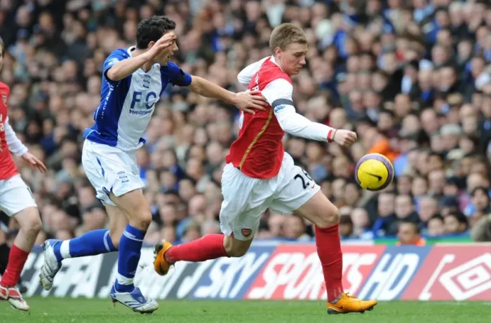 Framed Print : Nicklas Bendtner (Arsenal) Stephen Kelly (Birmingham City)