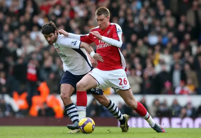 Framed Print : Nicklas Bendtner (Arsenal) Vedran Corluka (Tottenham) Framed Print : Nicklas Bendtner (Arsenal) Vedran Corluka (Tottenham)