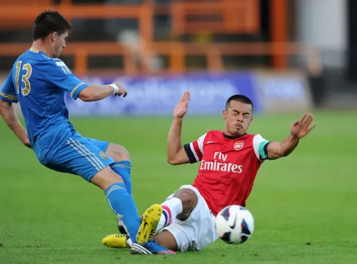 Framed Print : Nico Yennaris vs. Jeremy Roland: Clash of Young Talents in Arsenal U19 vs. Marseille (NextGen Series 2012-13) Framed Print : Nico Yennaris vs. Jeremy Roland: Clash of Young Talents in Arsenal U19 vs. Marseille (NextGen Series 2012-13)
