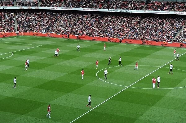 Nike ad Boards. Arsenal 1: 1 Manchester United. Barclays Premier League. Emirates Stadium, 28  /  4  /  13