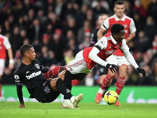 Nketiah vs. Kehrer: A Battle at the Emirates - Arsenal vs. West Ham Premier League Clash (2022-23)