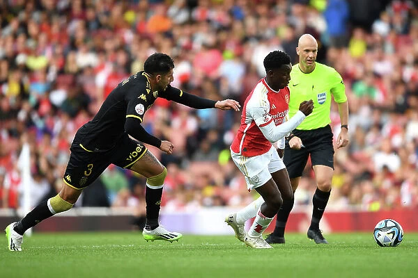 Nketiah vs. Maripan: A Tactical Clash at the Emirates Cup (2023-24)