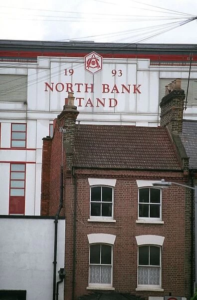 The North Bank. Arsenal 3:1 Liverpool. FA Barclays Premiership