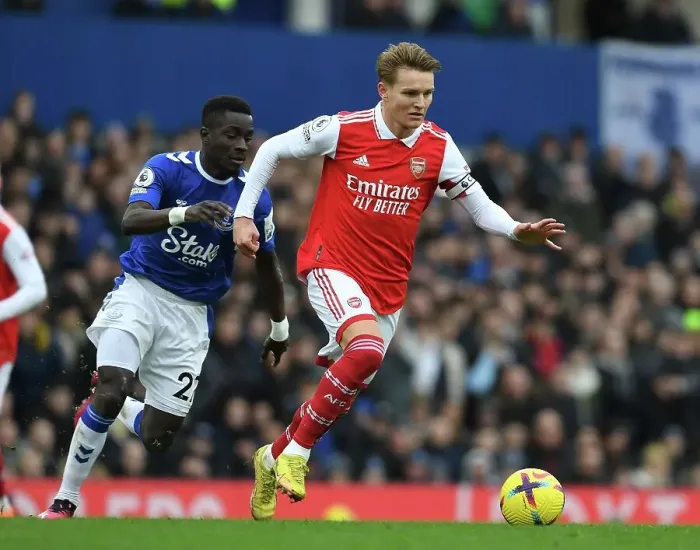 Framed Print : Odegaard Outsmarts Gueye: Intense On-Pitch Battle from Arsenal's Triumph over Everton Framed Print : Odegaard Outsmarts Gueye: Intense On-Pitch Battle from Arsenal's Triumph over Everton