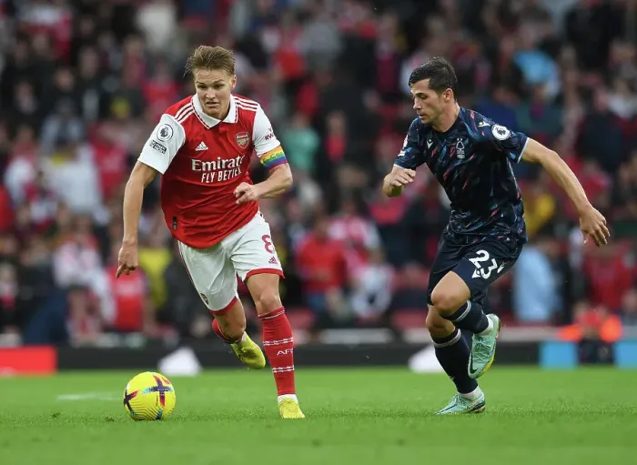 Framed Print : Odegaard vs Freuler: Clash of the Midfield Maestros - Arsenal vs Nottingham Forest, 2022-23 Premier League Framed Print : Odegaard vs Freuler: Clash of the Midfield Maestros - Arsenal vs Nottingham Forest, 2022-23 Premier League
