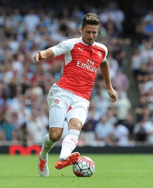 Olivier Giroud in Action: Arsenal vs. West Ham United (2015-16)