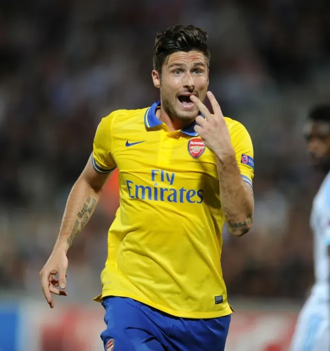 Framed Print : Olivier Giroud in Action: Arsenal vs. Marseille, UEFA Champions League 2013-14