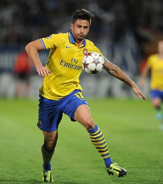 Olivier Giroud in Action: Arsenal vs. Marseille, UEFA Champions League (2013)