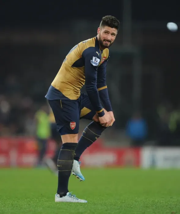 Framed Print : Olivier Giroud in Action: Stoke City vs. Arsenal, Premier League 2015-16 Framed Print : Olivier Giroud in Action: Stoke City vs. Arsenal, Premier League 2015-16