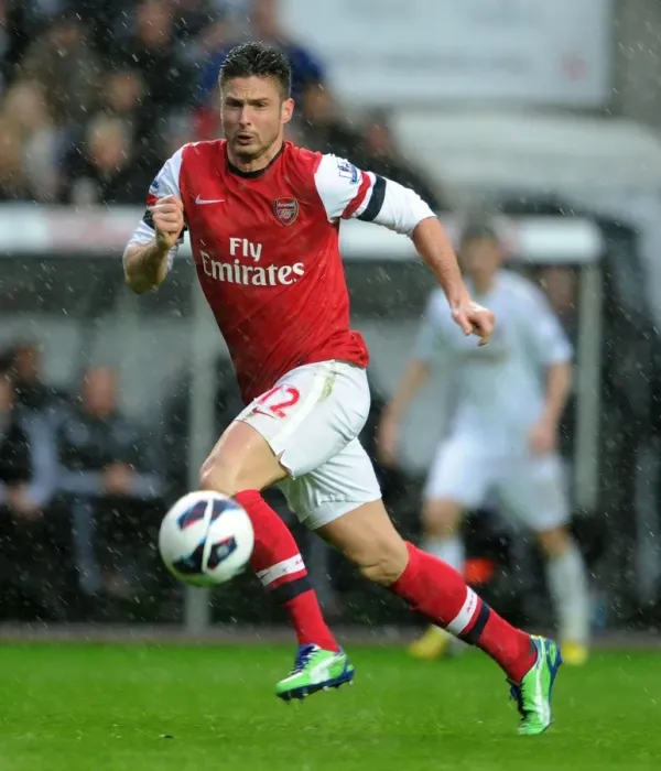 Framed Print : Olivier Giroud in Action: Swansea City vs. Arsenal, Premier League 2012-2013 Framed Print : Olivier Giroud in Action: Swansea City vs. Arsenal, Premier League 2012-2013
