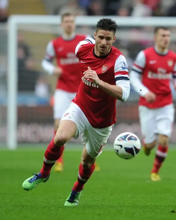 Framed Print : Olivier Giroud in Action: Swansea City vs Arsenal, Premier League 2012-13