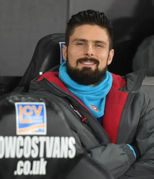 Framed Print : Olivier Giroud on the Arsenal Bench: Swansea City vs Arsenal, Premier League 2018 Framed Print : Olivier Giroud on the Arsenal Bench: Swansea City vs Arsenal, Premier League 2018