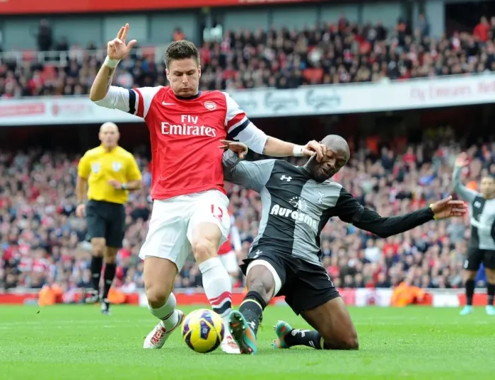 Framed Print : Olivier Giroud (Arsenal) William Gallas (Tottenham). Arsenal 5: 2 Tottenham Hotspur