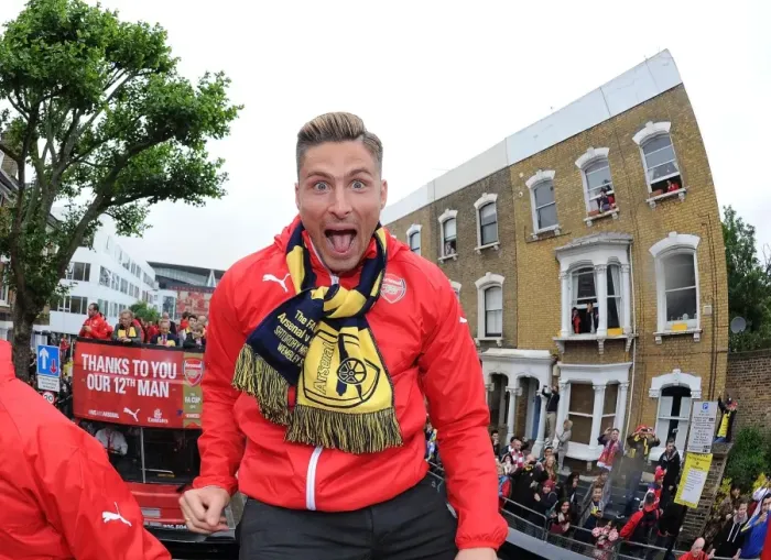 Framed Print : Olivier Giroud Celebrates FA Cup Victory with Arsenal FC during 2014-15 Parade in London