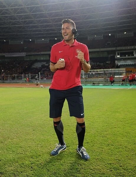 Olivier Giroud Interacts with Fans before Arsenal vs Indonesia All-Stars Match, 2013