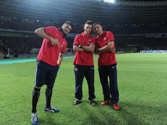 Framed Print : Olivier Giroud, Laurent Koscilny and Lukas Podolski (Arsenal). Indonesia Dream Team 0: 7 Arsenal