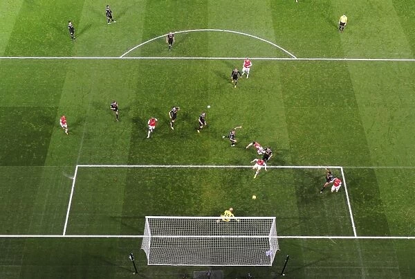 Olivier Giroud scores Arsenal 1st goal past Pepe Reina (Liverpool). Arsenal 2: 2 Liverpool