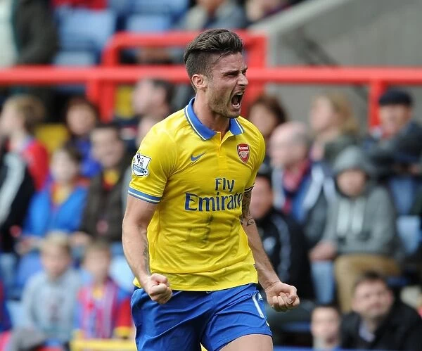 Olivier Giroud Scores Arsenal's Second Goal Against Crystal Palace (2013-14)