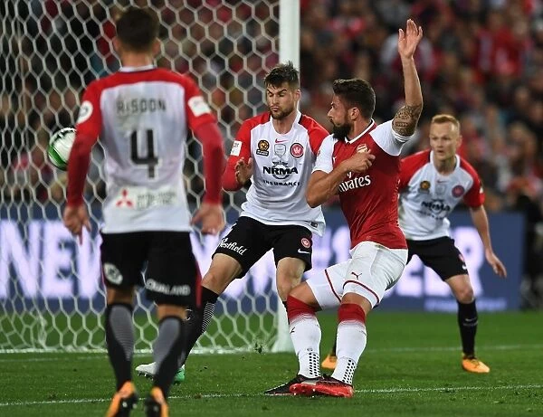 Olivier Giroud Scores First Arsenal Goal Down Under: Sydney, 2017