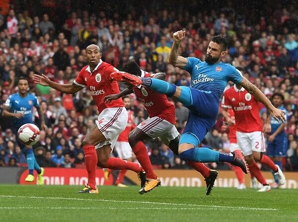 Olivier Giroud Scores His Fourth Goal: Arsenal's Emirates Cup Victory Over SL Benfica (2017-18)
