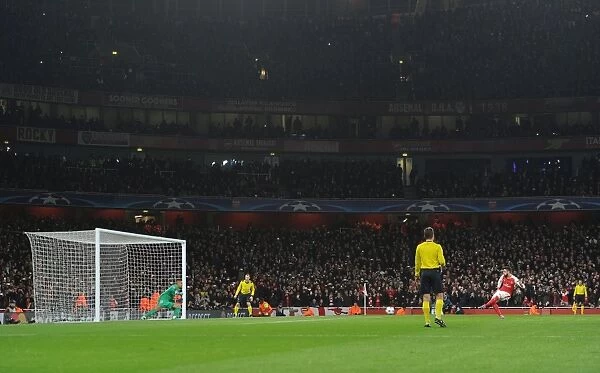 Olivier Giroud Scores Penalty for Arsenal Against Paris Saint-Germain in 2016-17 Champions League
