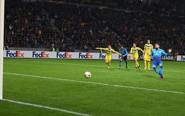 Olivier Giroud Scores Penalty: Arsenal's Dominance Over BATE Borisov in Europa League