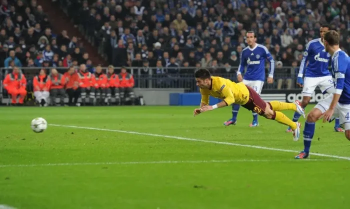 Framed Print : Olivier Giroud Scores the Second Goal for Arsenal against Schalke 04 in the 2012-13 UEFA Champions League Framed Print : Olivier Giroud Scores the Second Goal for Arsenal against Schalke 04 in the 2012-13 UEFA Champions League