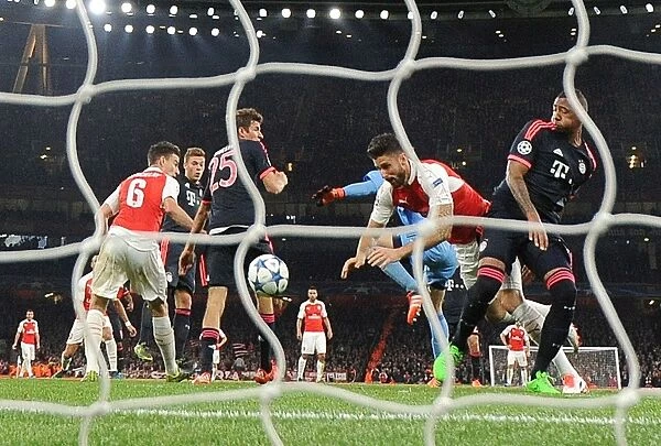Olivier Giroud Scores the Thriller: Arsenal's Historic First Goal vs. FC Bayern Munchen in the 2015 / 16 UEFA Champions League